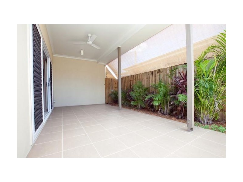 81 Curwen Tce, Chermside QLD 4032