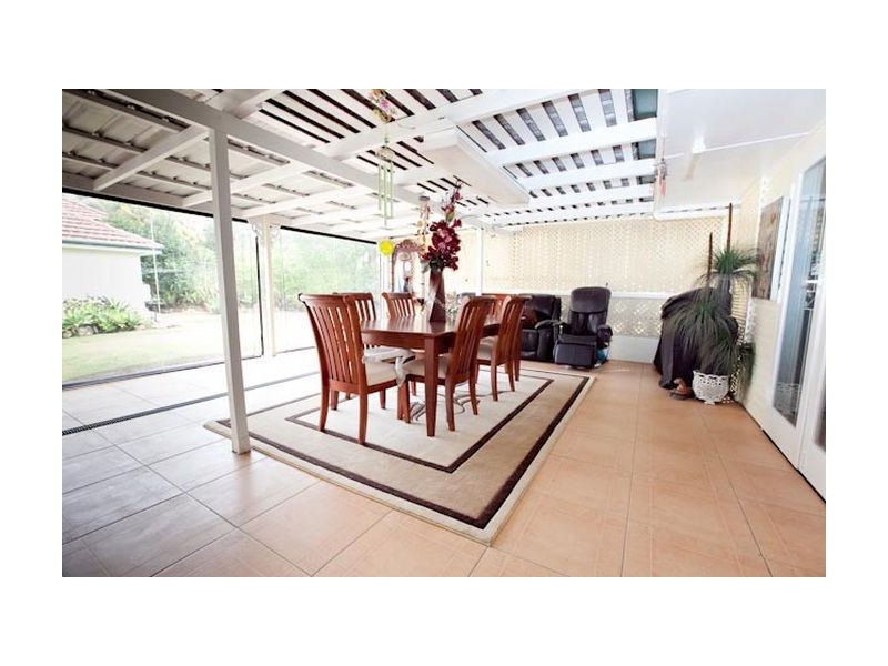 190 Hamilton Rd, Wavell Heights QLD 4012