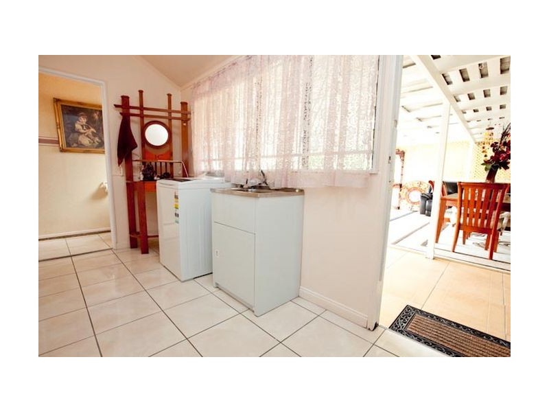 190 Hamilton Rd, Wavell Heights QLD 4012