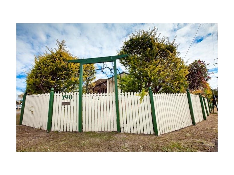 190 Hamilton Rd, Wavell Heights QLD 4012
