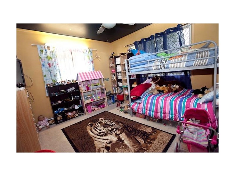 31 Cherston Street, Chermside West QLD 4032