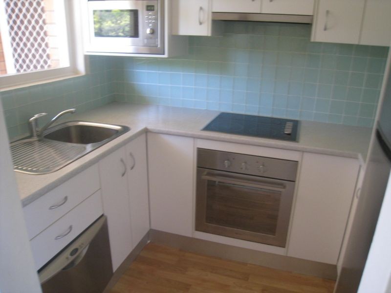 8/16 Blamey Street, Kelvin Grove QLD 4059