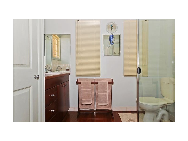 35 Bowd Parade, Wavell Heights QLD 4012