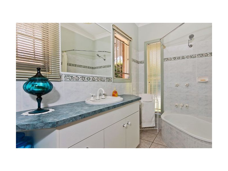 35 Bowd Parade, Wavell Heights QLD 4012