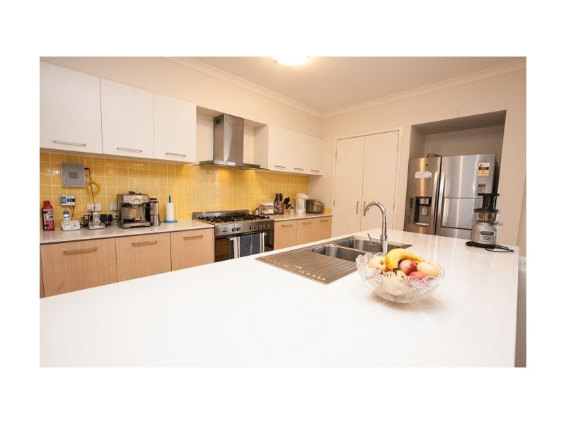 22 Freeman Street, North Lakes QLD 4509