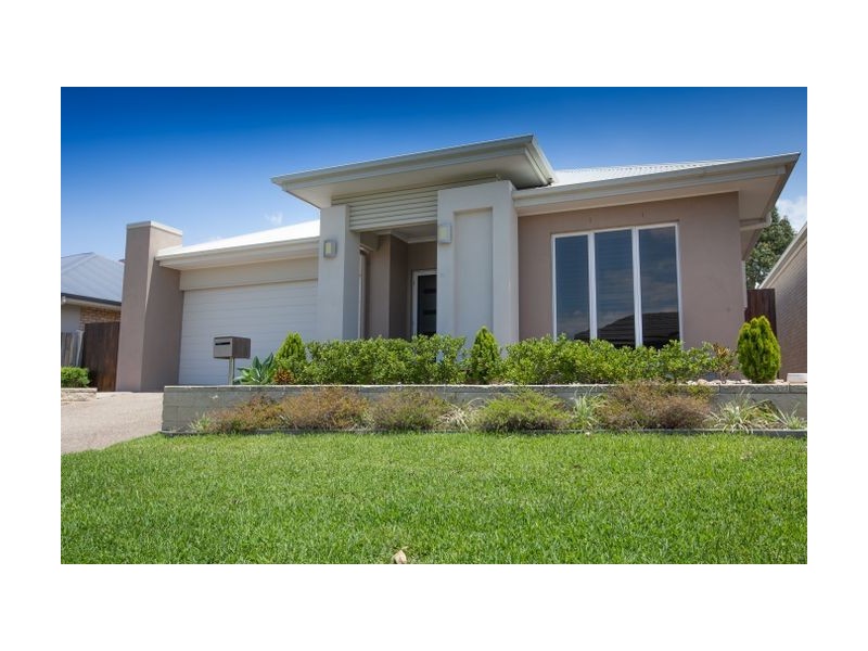 22 Freeman Street, North Lakes QLD 4509