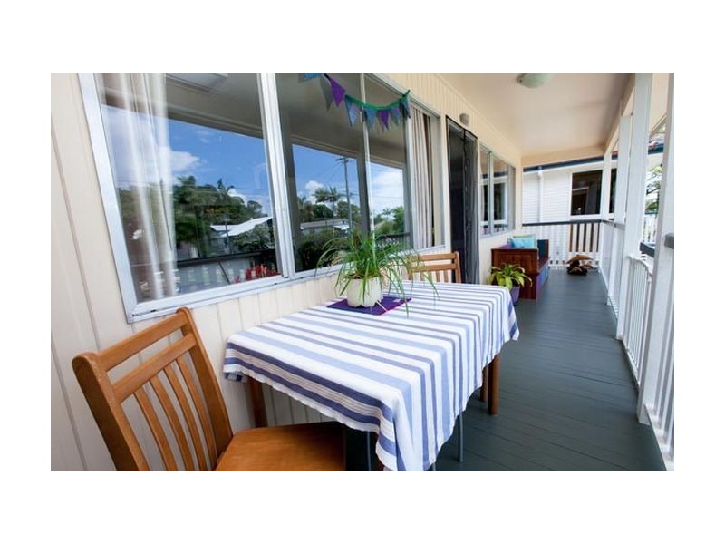 73 Connaught Street, Sandgate QLD 4017