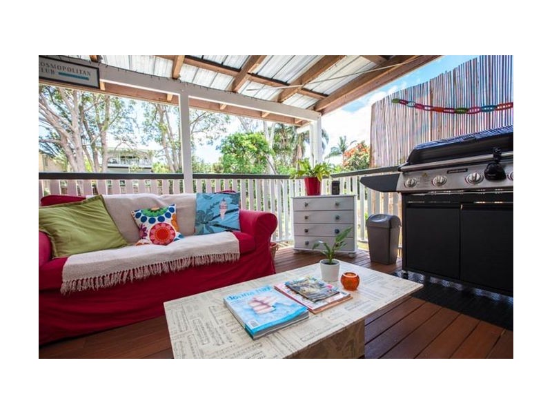 73 Connaught Street, Sandgate QLD 4017