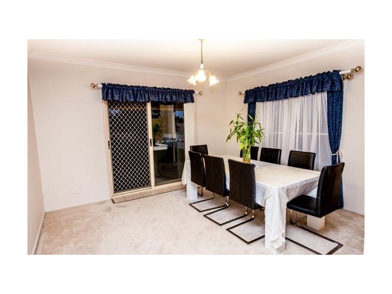 21 Saturn Crescent, Bridgeman Downs QLD 4035