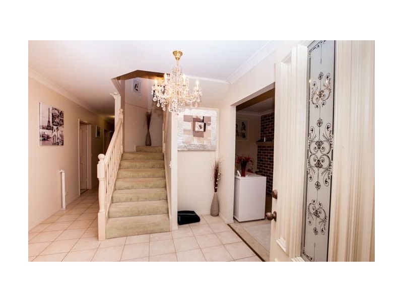 21 Saturn Crescent, Bridgeman Downs QLD 4035