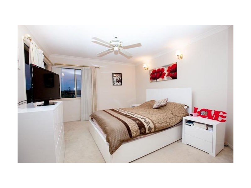 21 Saturn Crescent, Bridgeman Downs QLD 4035