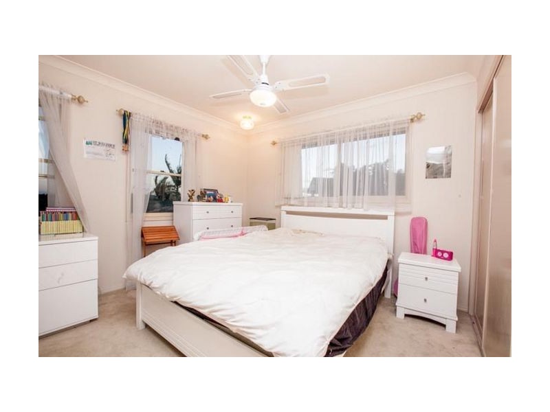 21 Saturn Crescent, Bridgeman Downs QLD 4035