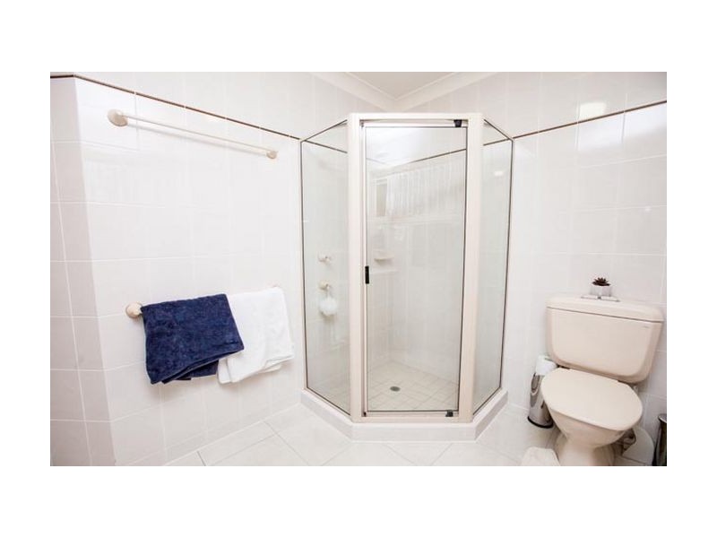 21 Saturn Crescent, Bridgeman Downs QLD 4035