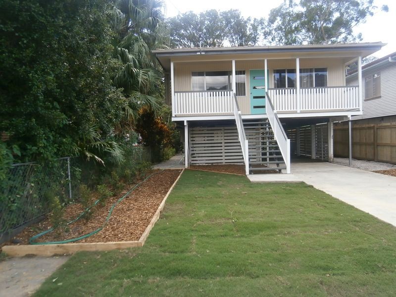 73 Connaught Street, Sandgate QLD 4017