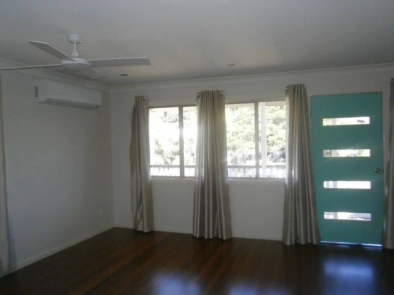 73 Connaught Street, Sandgate QLD 4017