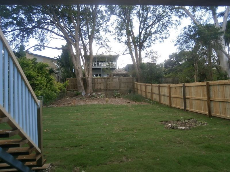 73 Connaught Street, Sandgate QLD 4017