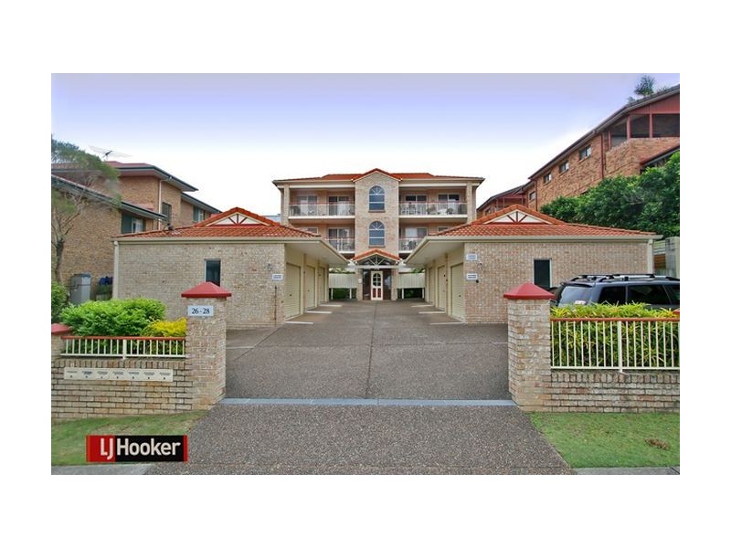 2/26 Hilltop Avenue, Chermside QLD 4032