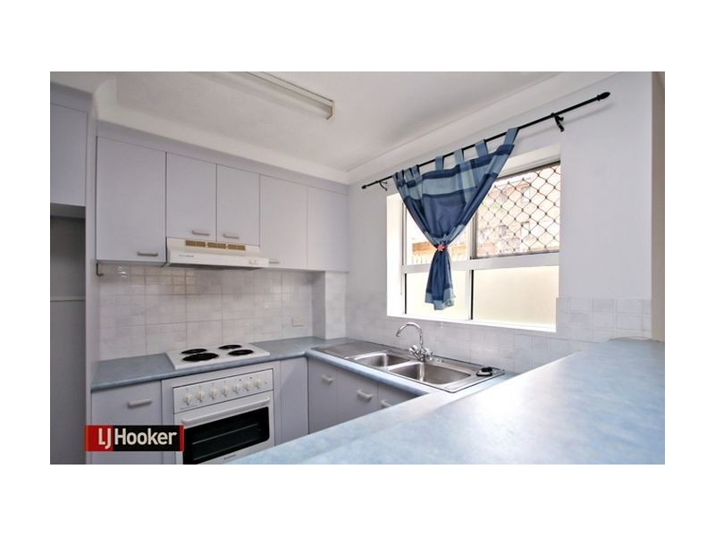 2/26 Hilltop Avenue, Chermside QLD 4032