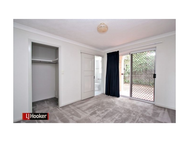 2/26 Hilltop Avenue, Chermside QLD 4032