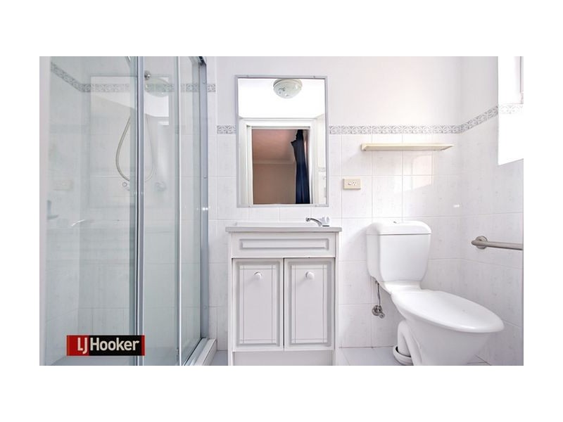 2/26 Hilltop Avenue, Chermside QLD 4032