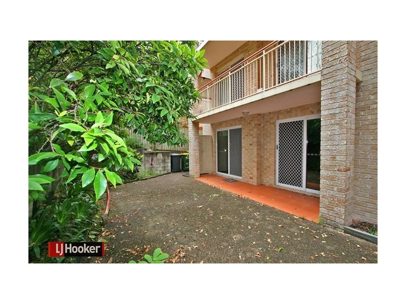 2/26 Hilltop Avenue, Chermside QLD 4032