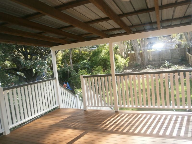 73 Connaught Street, Sandgate QLD 4017