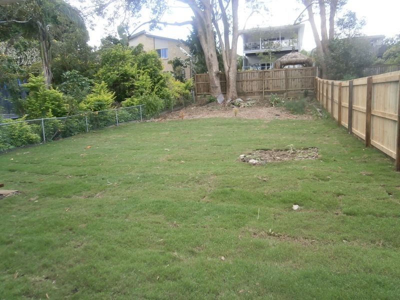 73 Connaught Street, Sandgate QLD 4017