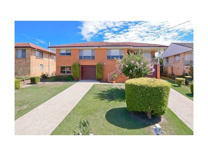 7 Pacific Street, Chermside West QLD 4032