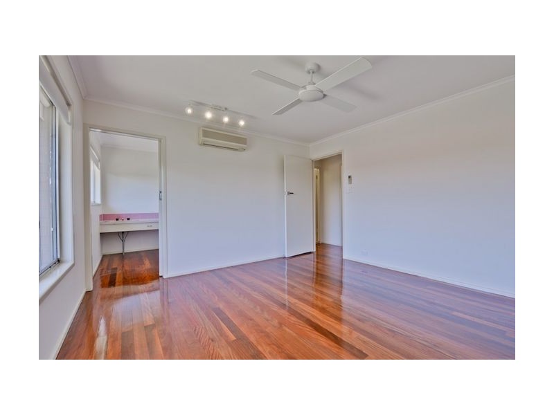 7 Pacific Street, Chermside West QLD 4032