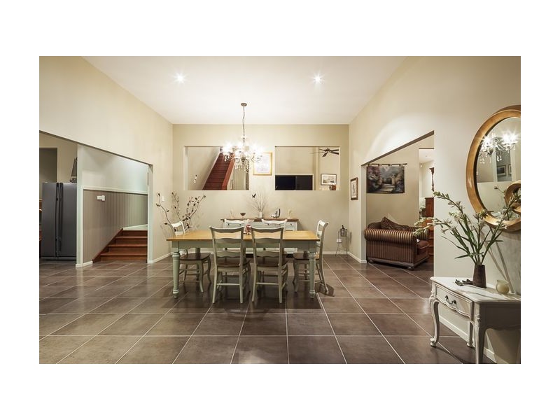 91 Coondooroopa Drive, Macleay Island QLD 4184