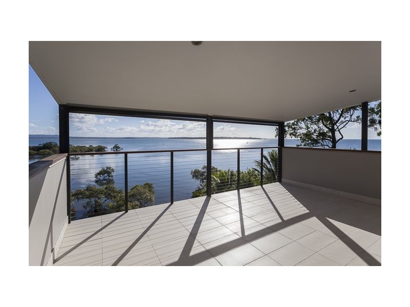 91 Coondooroopa Drive, Macleay Island QLD 4184