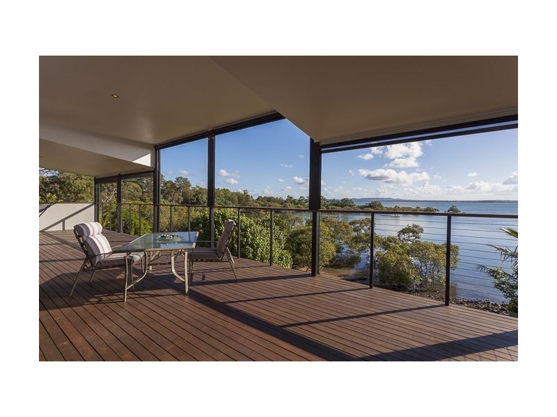 91 Coondooroopa Drive, Macleay Island QLD 4184