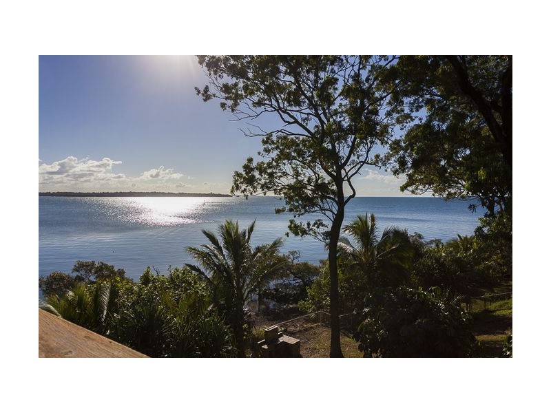 91 Coondooroopa Drive, Macleay Island QLD 4184