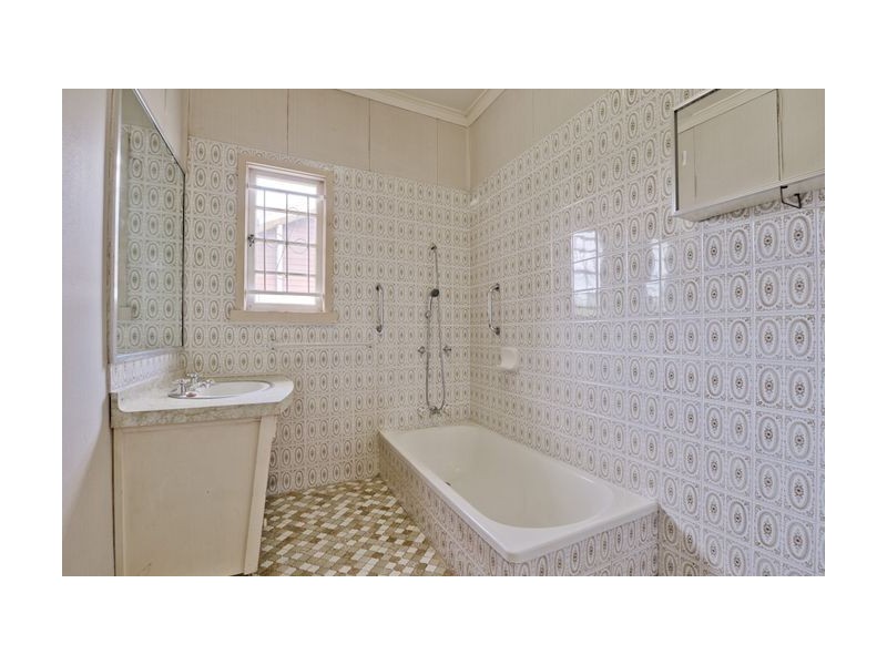 343 Rode Road, Wavell Heights QLD 4012