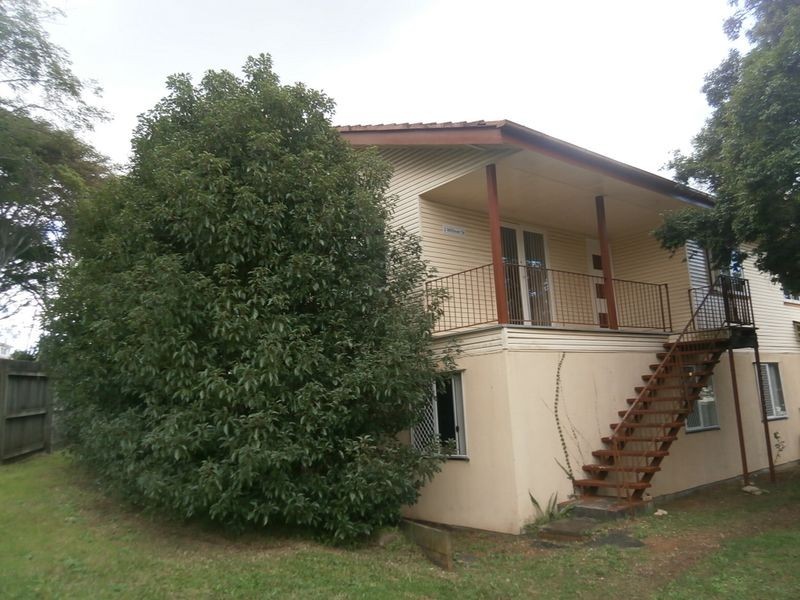 Upstairs/2 Milliner Street, Nudgee QLD 4014