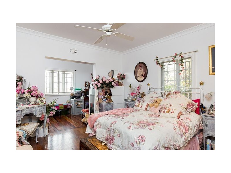 110 Bilsen Road, Wavell Heights QLD 4012