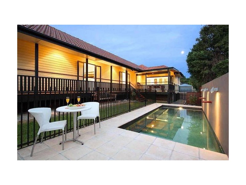 32 Zeehan Street, Wavell Heights QLD 4012