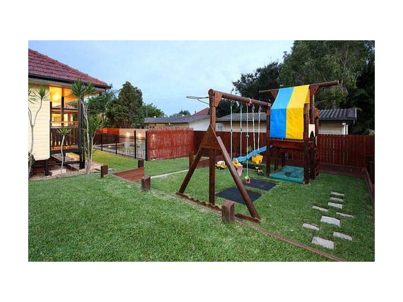 32 Zeehan Street, Wavell Heights QLD 4012