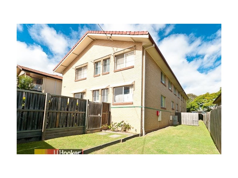 2/31 Hall Street, Chermside QLD 4032