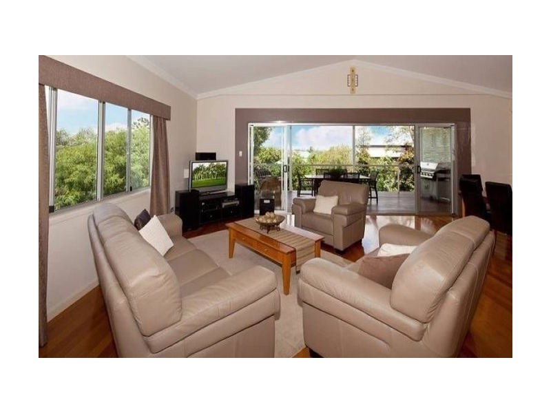 90 Ellison Rd, Geebung QLD 4034