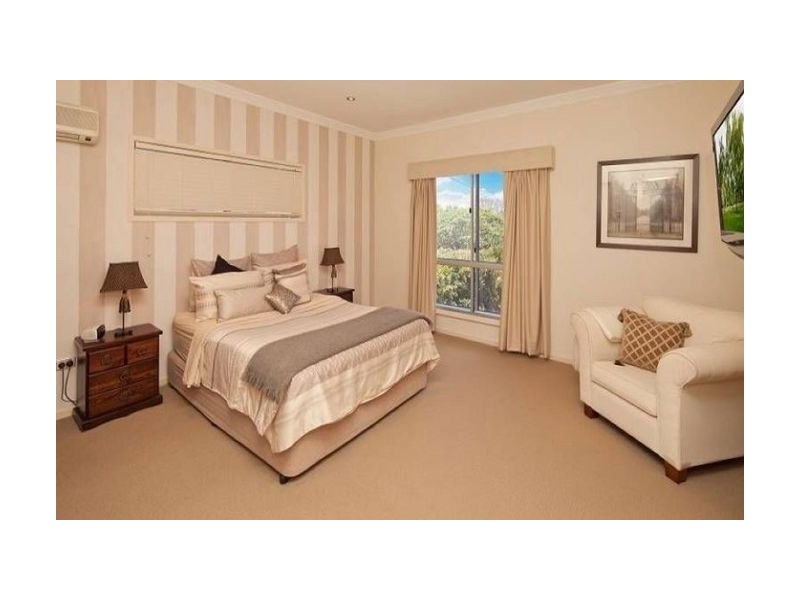 90 Ellison Rd, Geebung QLD 4034