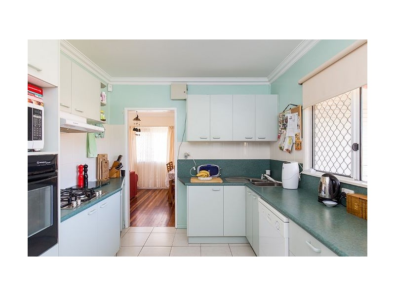 12 Lindale Street, Chermside West QLD 4032