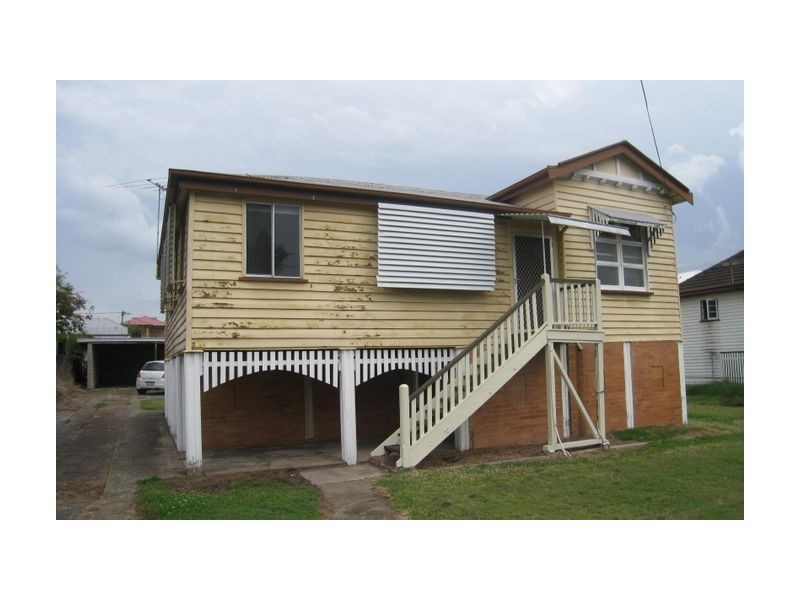 18 Latham Street, Chermside QLD 4032