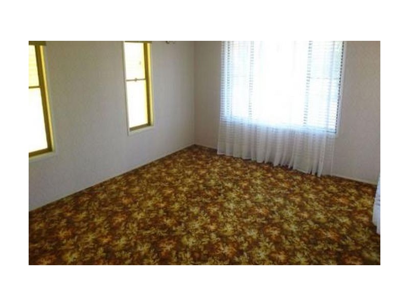 24 Wallace Street, Chermside QLD 4032