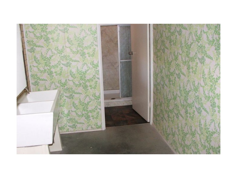 24 Wallace Street, Chermside QLD 4032