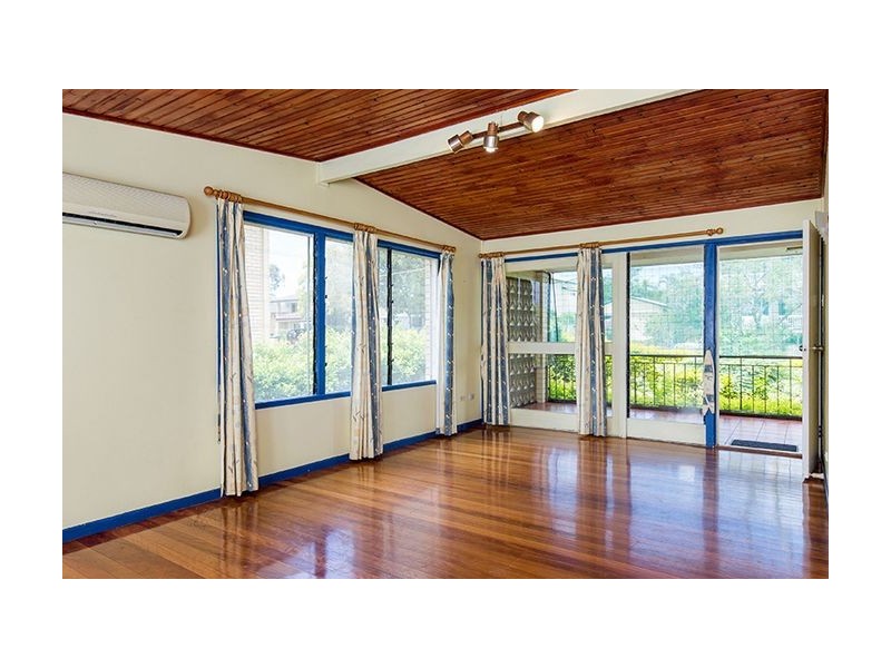 8 Lentz Street, Geebung QLD 4034