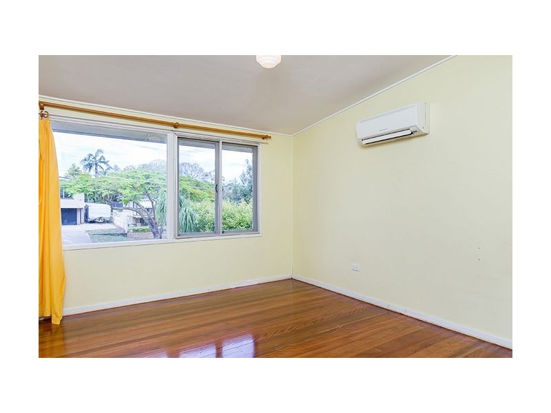 8 Lentz Street, Geebung QLD 4034