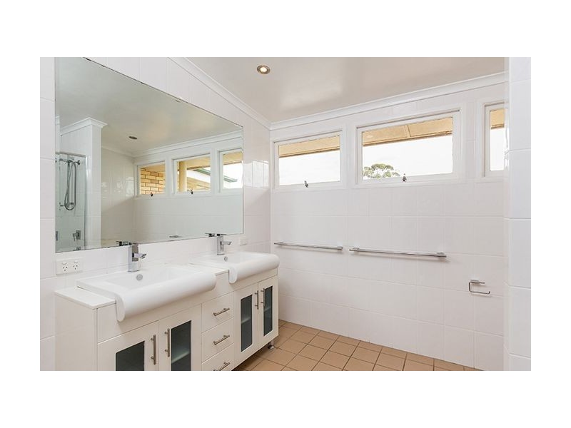 8 Lentz Street, Geebung QLD 4034