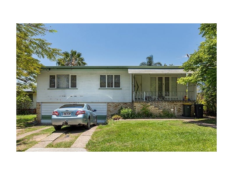 23 Chingford Street, Chermside West QLD 4032
