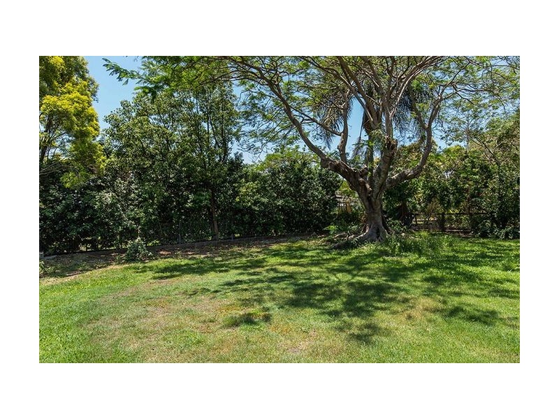 23 Chingford Street, Chermside West QLD 4032